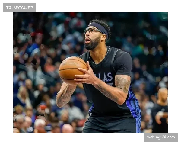 弗拉格4月场均48分创历史纪录,独行侠状元展现超凡得分能力 弗拉格4月场均48分创历史纪录,独行侠状元展现超凡得分能力